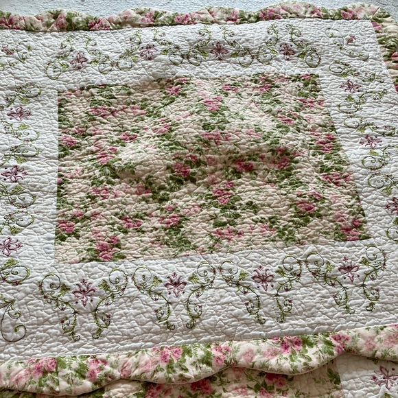 Vintage Pillow Shams - Picture 3 of 9